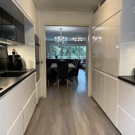 Privat Rom Med Dobbeltseng Sentralt Pa Grunerlokka Privat overnatting Oslo