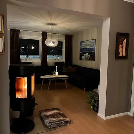 Flott Enebolig Med Kort Vei Til Sentrum Holiday home Oslo