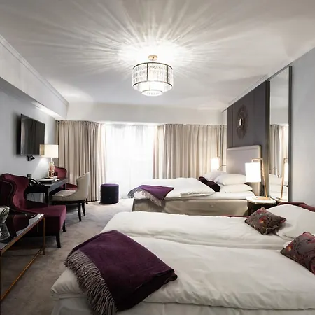 Hotell Grand