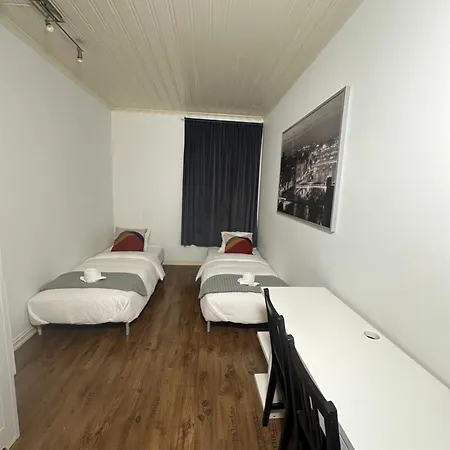 Central Park Guest house *