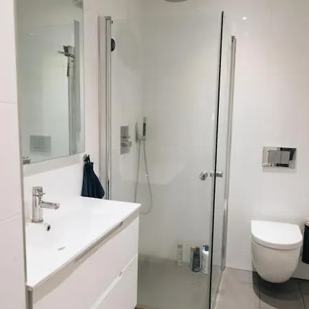 Modern 3-room Floor Apartment *