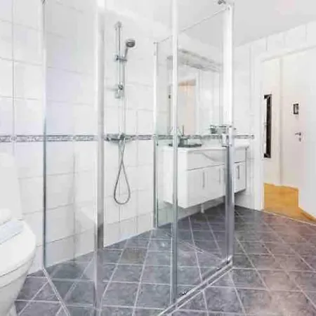 Holiday home Trivelig Familievennlig Hus Med Inngjerdet Hage *