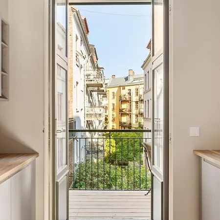 Dinbnb Gruenerlokka I 2-bedroom With Double Queen & Balcony 公寓