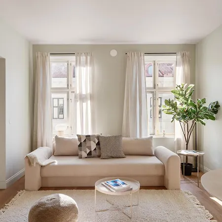 Dinbnb Gruenerlokka I 2-bedroom With Double Queen & Balcony 奥斯陆