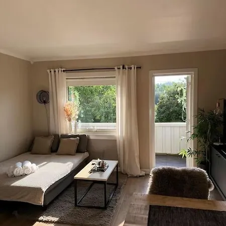 Leilighet Koselig Pa Ostensjo Med Stor Uteplass *