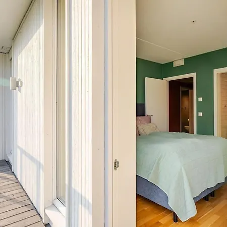 Accessible Corner With 3 Bedrooms, 2 Bathrooms, 2 Parkings And 3 Balconies Oslo