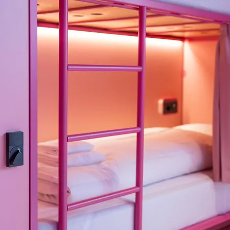 Hostel Bunks At Rode