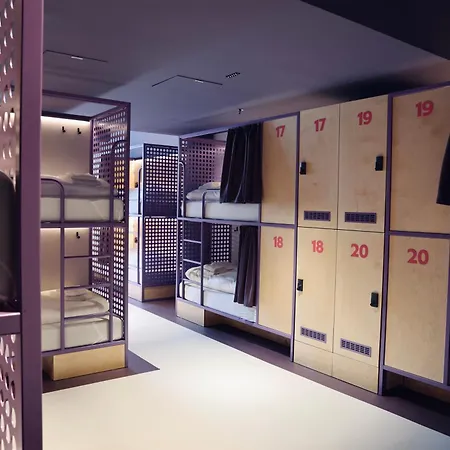 Hostel Bunks At Rode