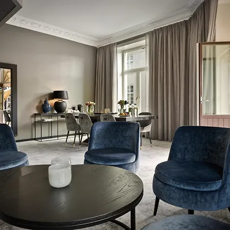 Karl Johan 4*