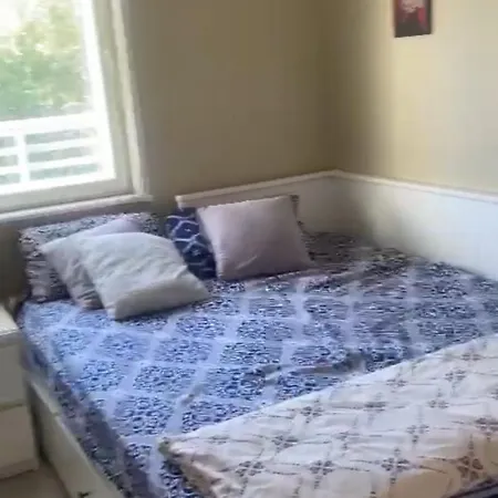 Apartment Apartment *