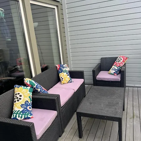 Apartment Apartment *