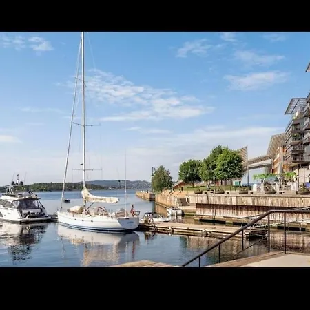 Sea Side At Aker Brygae Sentrum * Oslo
