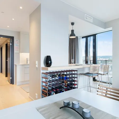 Super Designer Penthouse At 19th Floor With Amazing View! Appartement *