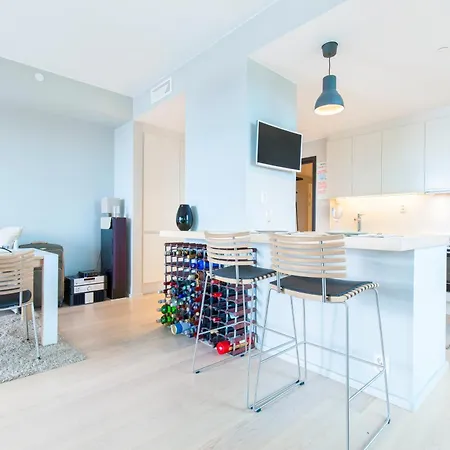 Super Designer Penthouse At 19th Floor With Amazing View! Appartement
