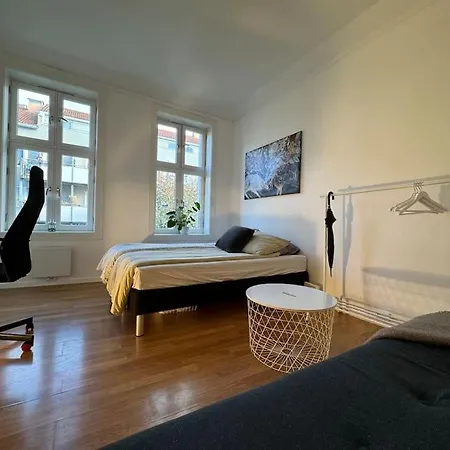 Fast Wifi Working Place Cozy Apartment *