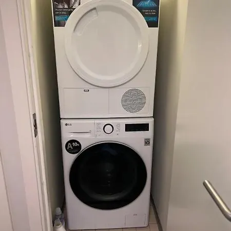 Winston Apartment *