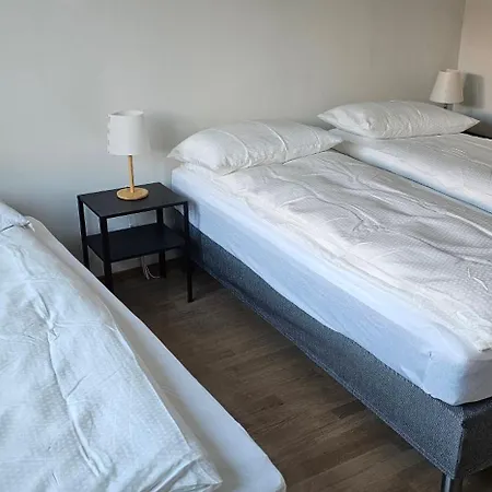 4 Bedrooom *