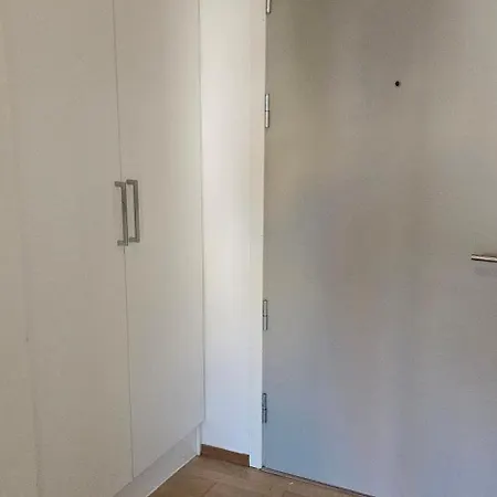 4 Bedrooom Apartment *