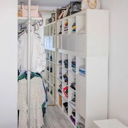 Experience Nordic Nest In Urban Apartment *