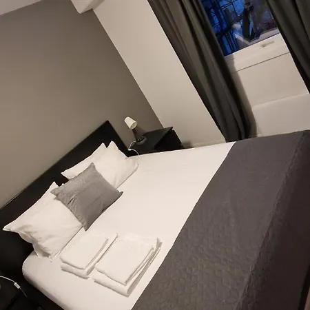 Modern And Apartment, 6 Mins To Apartment