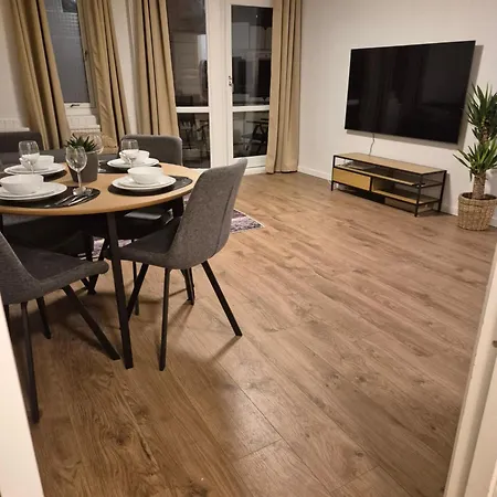 Moderne 2 Roms I Hjertet Av Apartment