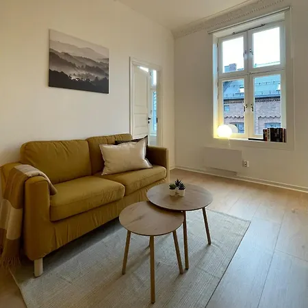 Apartment Quiet Apartment, Trendy Gruenerlokka