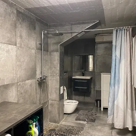 Spacious, With Parking Apartment
