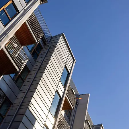 Dinbnb L Family Friendly L 1000m From Station L New Apartment Oslo