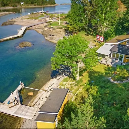 Chalet Waterfront - 15 Minutes From Downtown