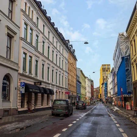 Dinbnb Enjoy A Stylish In The Heart Of The