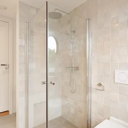 Dinbnb Gruenerlokka I Penthouse With Private Rooftop I 2 Bedrooms & 1 Bathroom