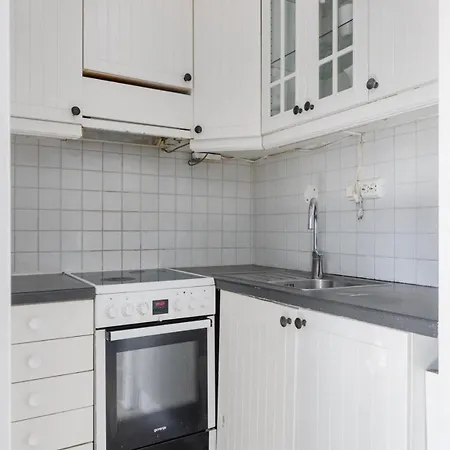 Cozy With Balcony Apartment *
