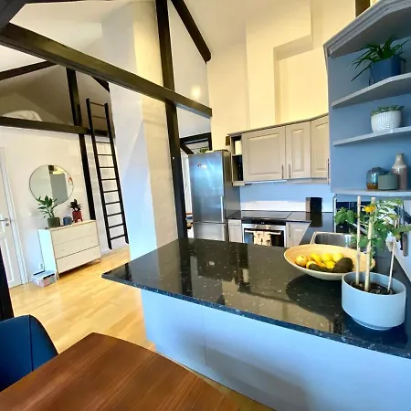 Cozy Loft In