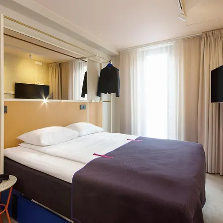Hotell Scandic Grensen 3*