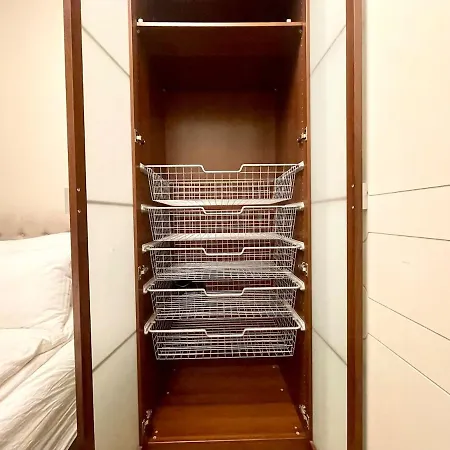 アパート 4 Bed Riverside *