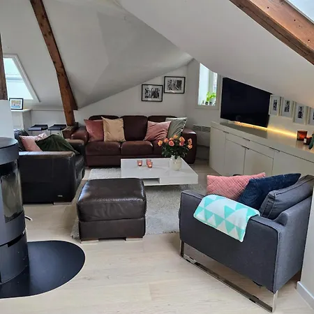 Super 2 Story Penthouse, 3 Bedroom 104m2 Apartment