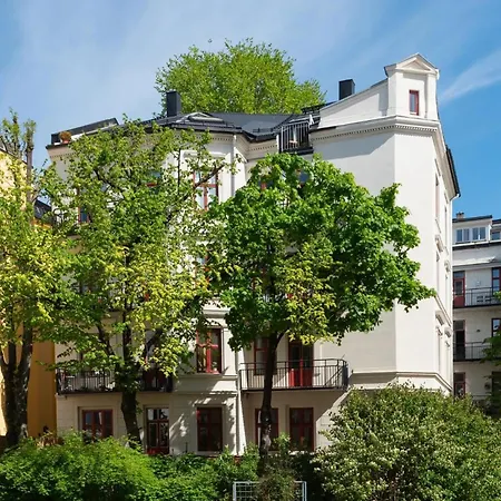 Super 2 Story Penthouse, 3 Bedroom 104m2