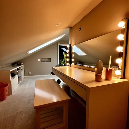شقة Charming Near The Woods With Parking *