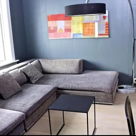 Apartment Comfortable In With Three Bedrooms *