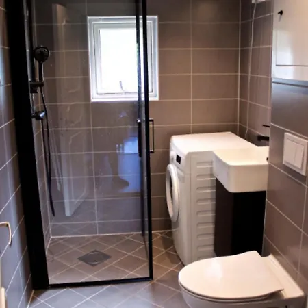 Comfortable In With Three Bedrooms Leilighet *