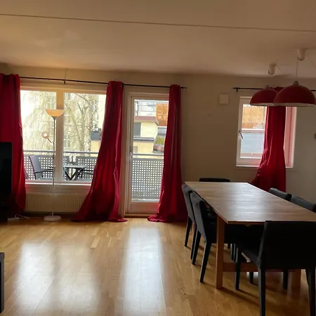 Apartment M5 Center Oslo, 110 Mt, 3 Bedrooms, 2 Toilette, 120 Mt *