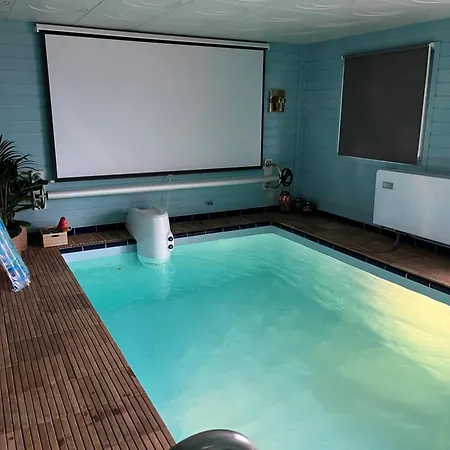 Enjoy And Swim Appartement *