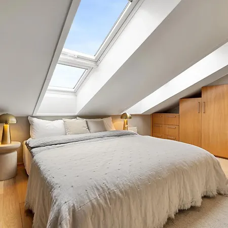 Penthouse With A Private Rooftop Terrace *