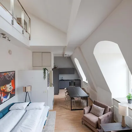 Dinbnb L Tollbugata Retreat L Rooftop L Smart-tv L 6 Guests * Oslo
