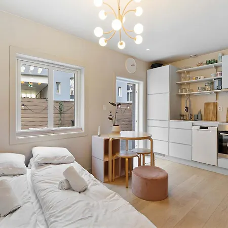 Apartment Dinbnb L 1 Min To Mathallen I Backyard I 24l7 Check-in