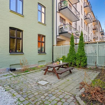 아파트 5 Apartment! *