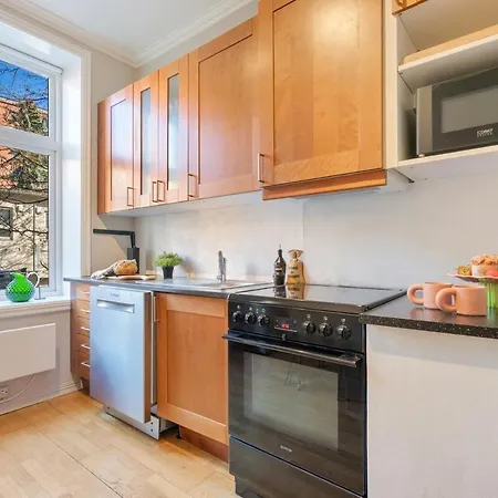 아파트 5 Apartment! *