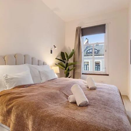 Dinbnb L Stylish - Fireplace & Balcony In Apartment Oslo