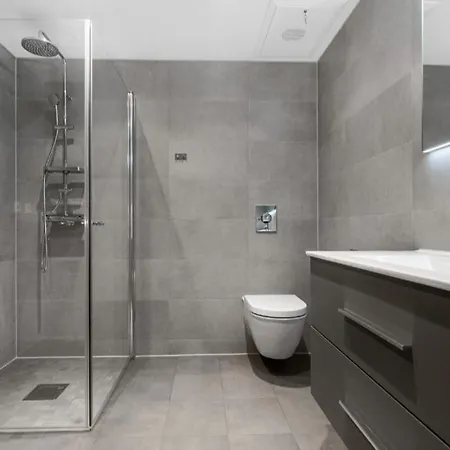 Ny Og Moderne Apartment