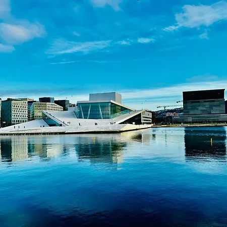 By S & Opera Balcony & Morning Sun * Oslo